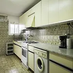 Apartment Con Piscina Y Parking En