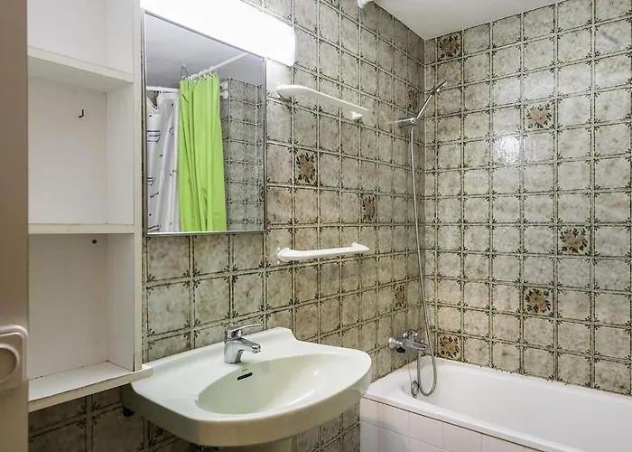 Con Piscina Y Parking En Appartement *